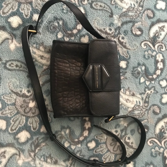 Marc Jacobs Handbags - Marc Jacobs Crossbody